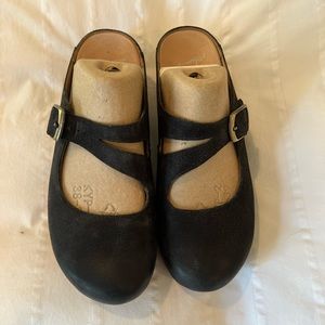 Dansko black clogs. Burnished nubuck. Size 10 US. Size 41 European.
